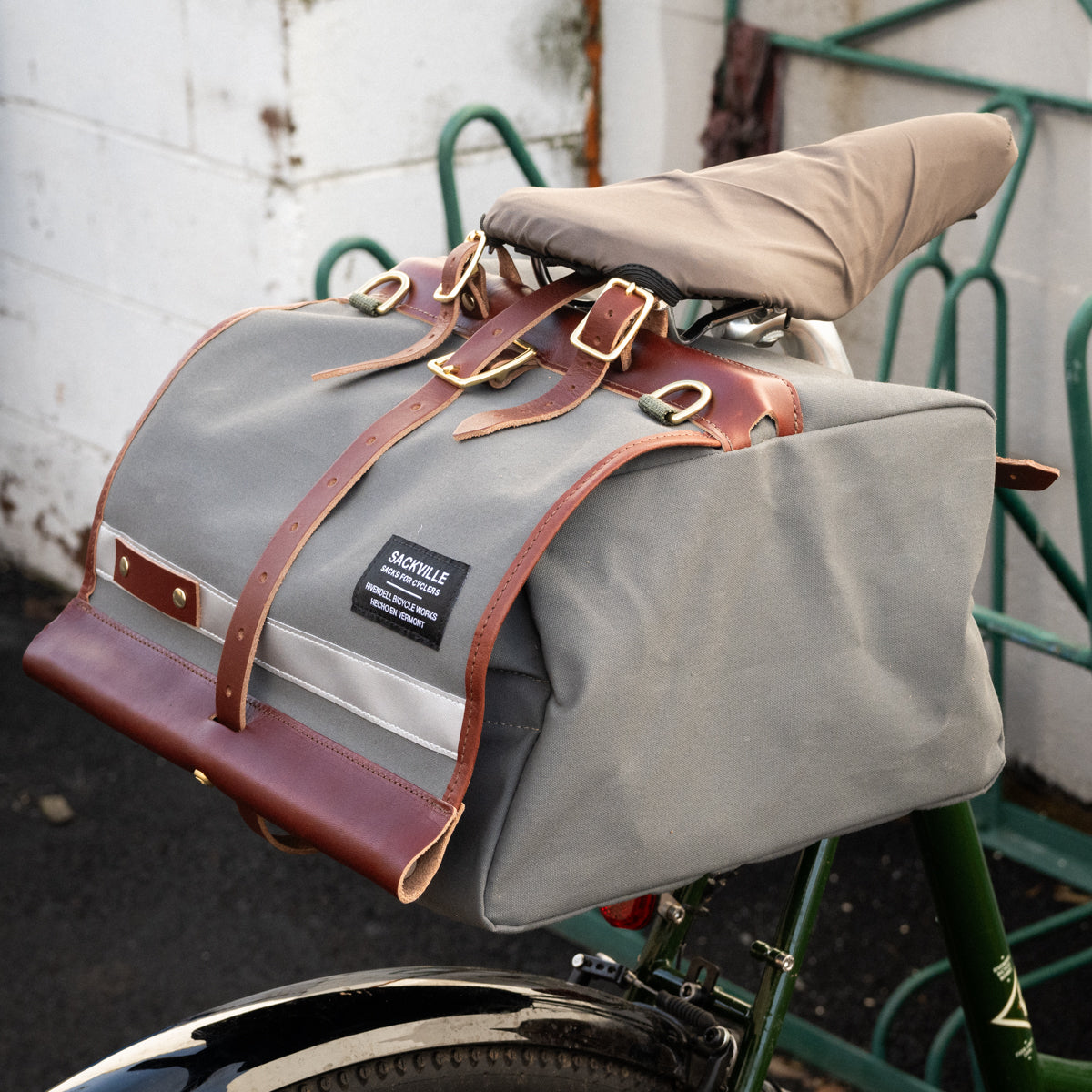 bicycle backpack leather Sackville BagBoy SaddleSack – Rivendell Bicycle Works
