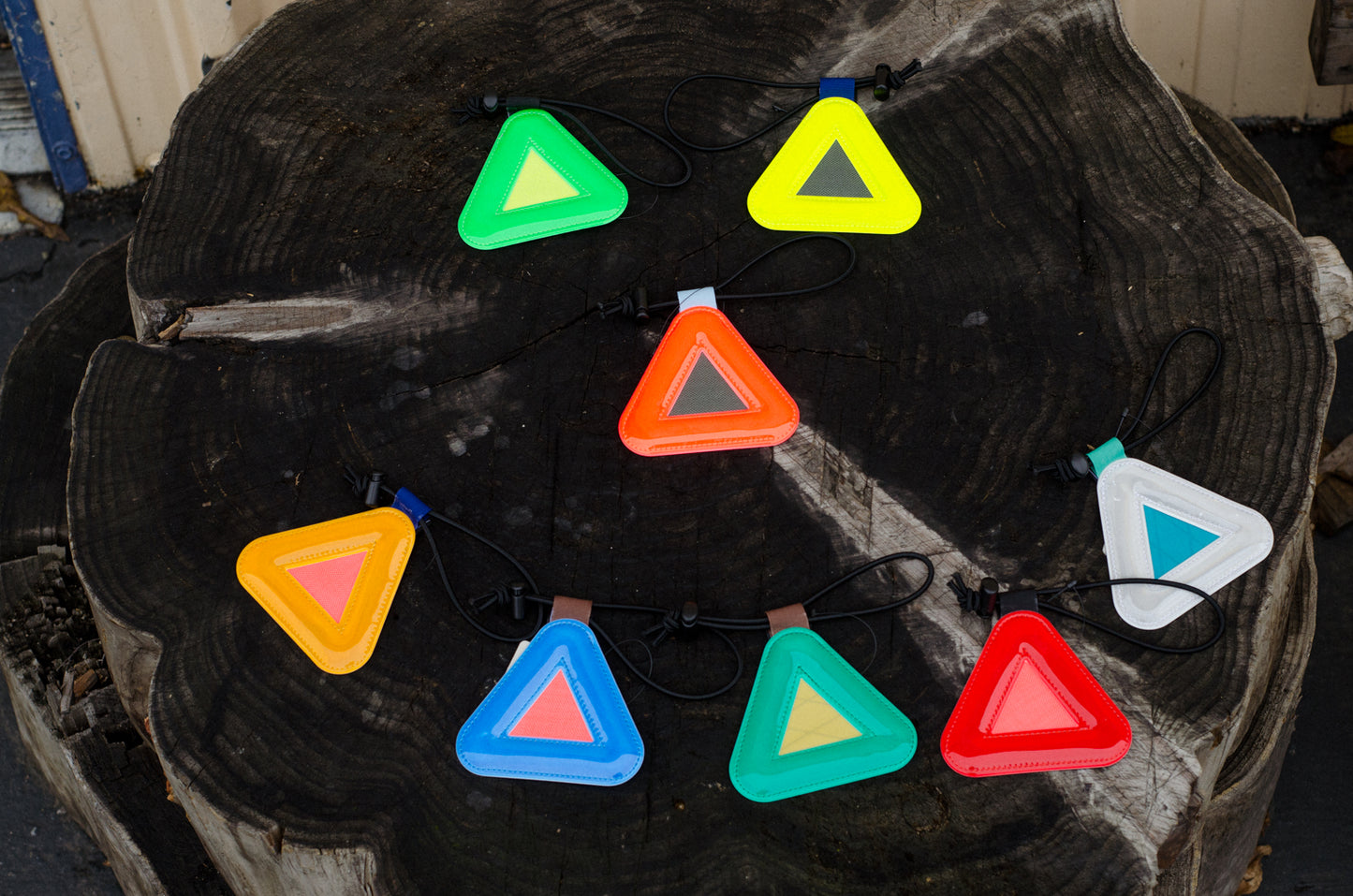 Blue Lug Reflector Triangle - Color picked at random