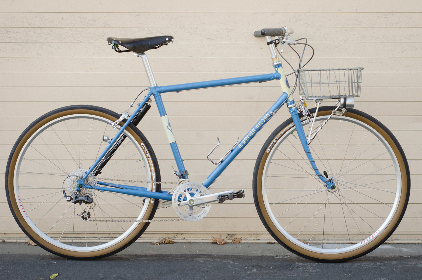 Frame - A. Homer Hilsen 2025