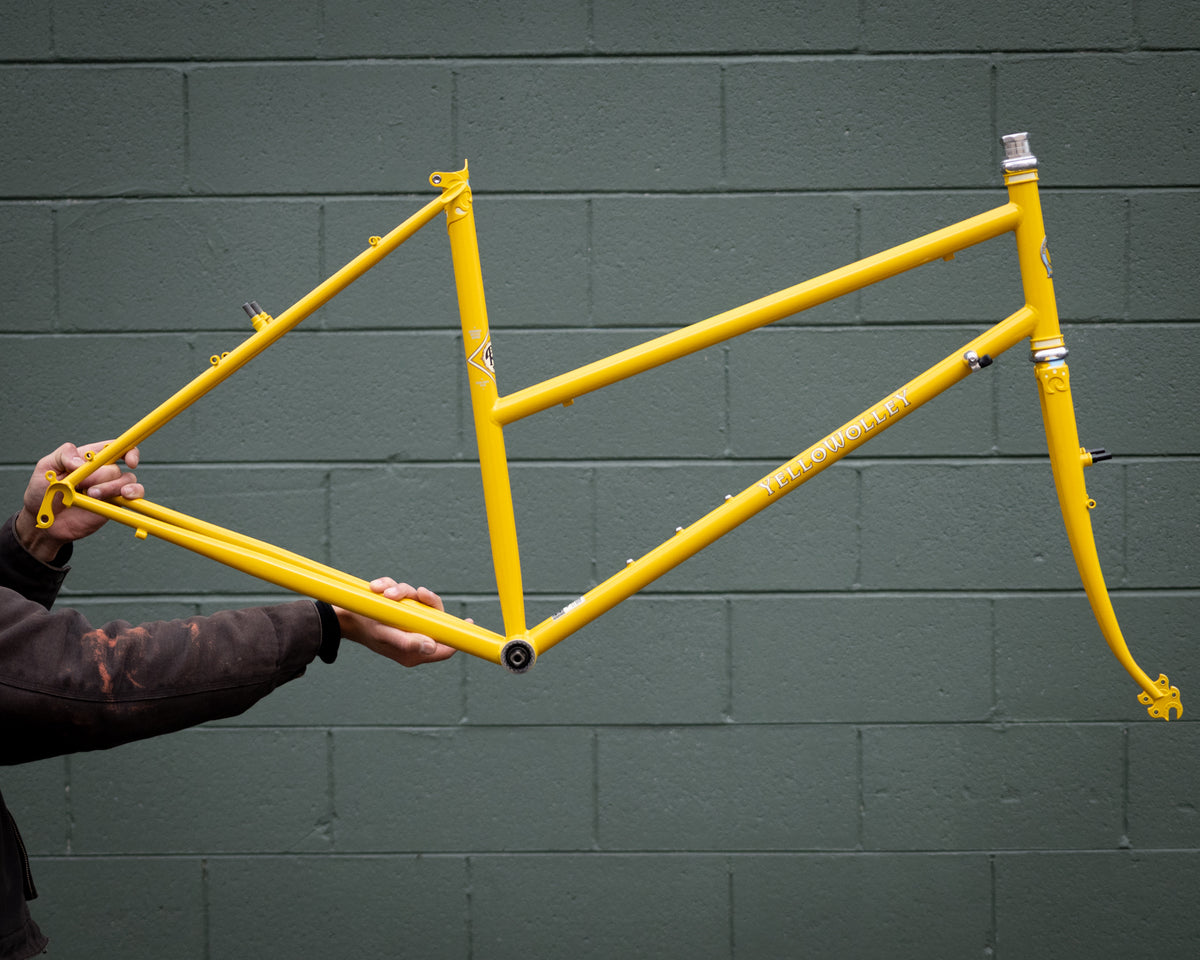 Frame - YelloWolley