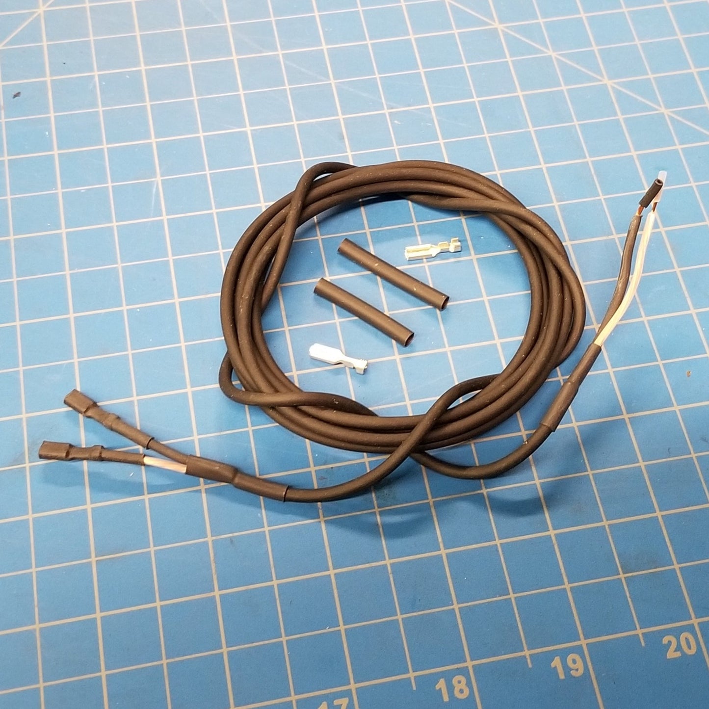 Dynamo tail light wire