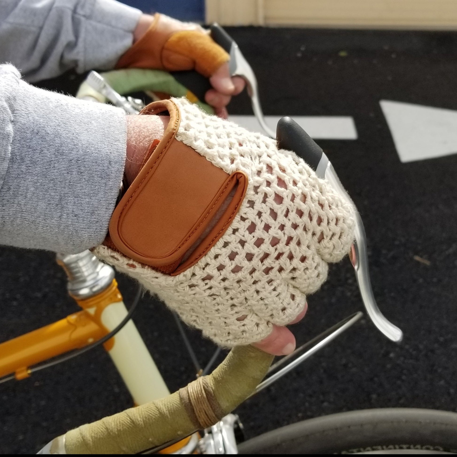 vintage bicycle gloves Cow Gloves, Lightly padded – Rivendell Bicycle Works