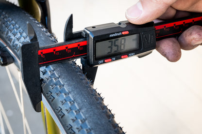 Tire - Hutchinson Caracal