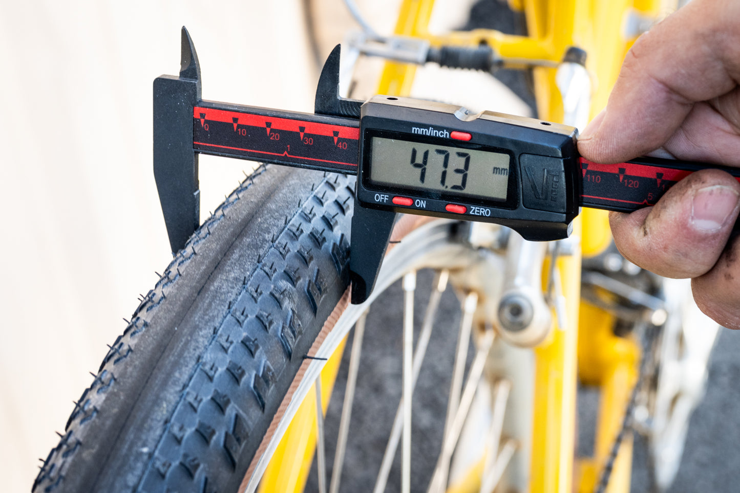 Tire - Hutchinson Caracal