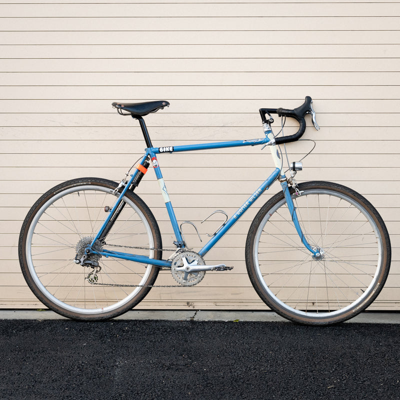 Frame - A. Homer Hilsen 2025