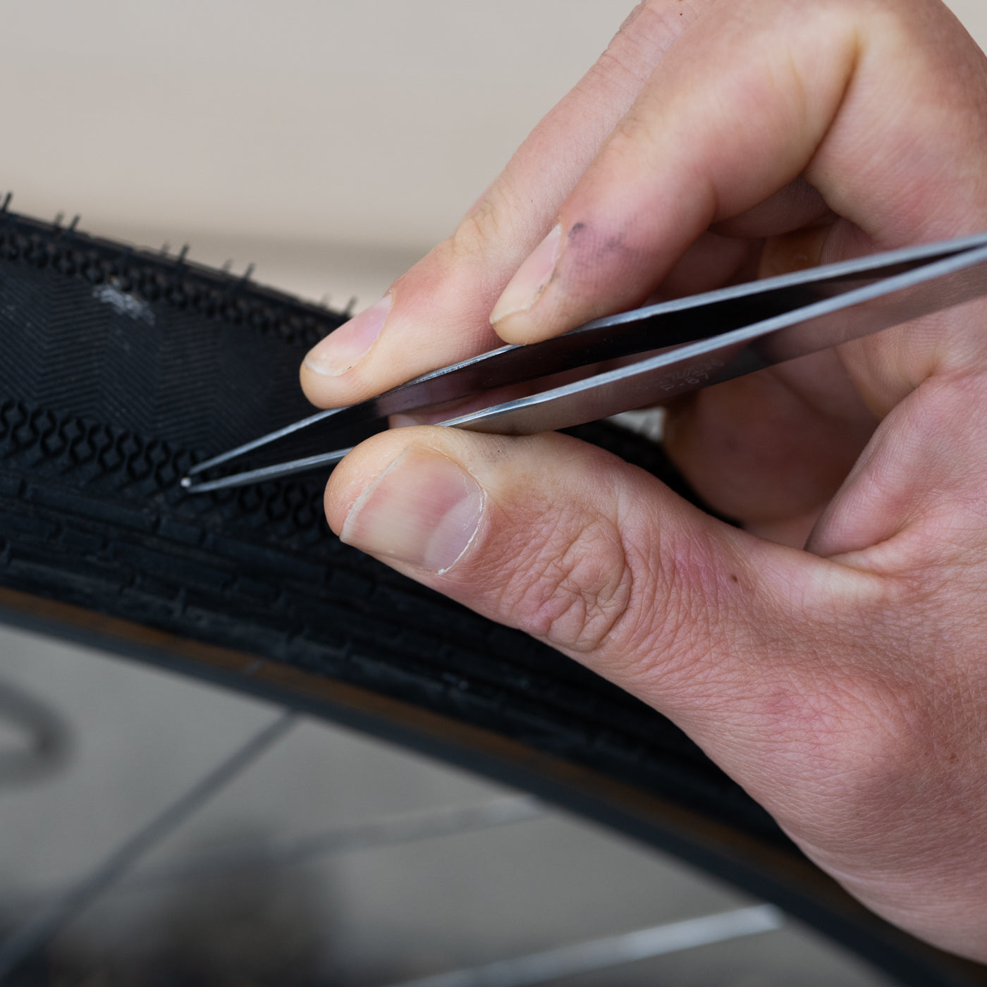 Hozan Tweezers