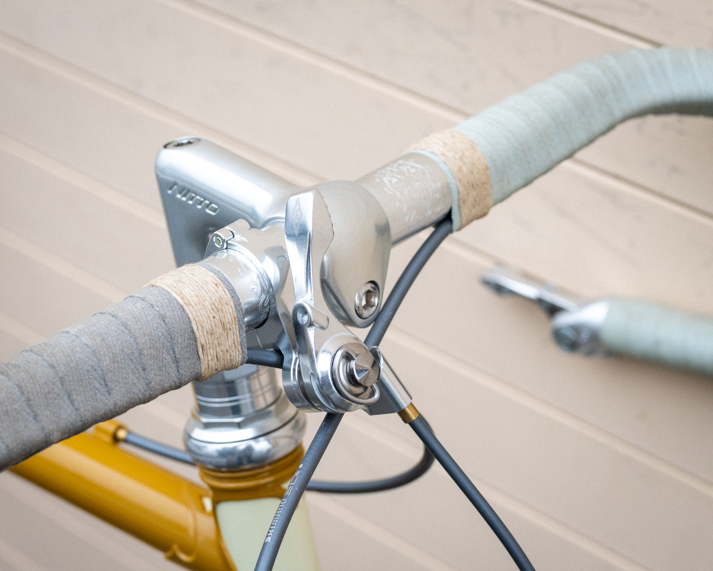 54cm Hillborne - Demo - Mustard