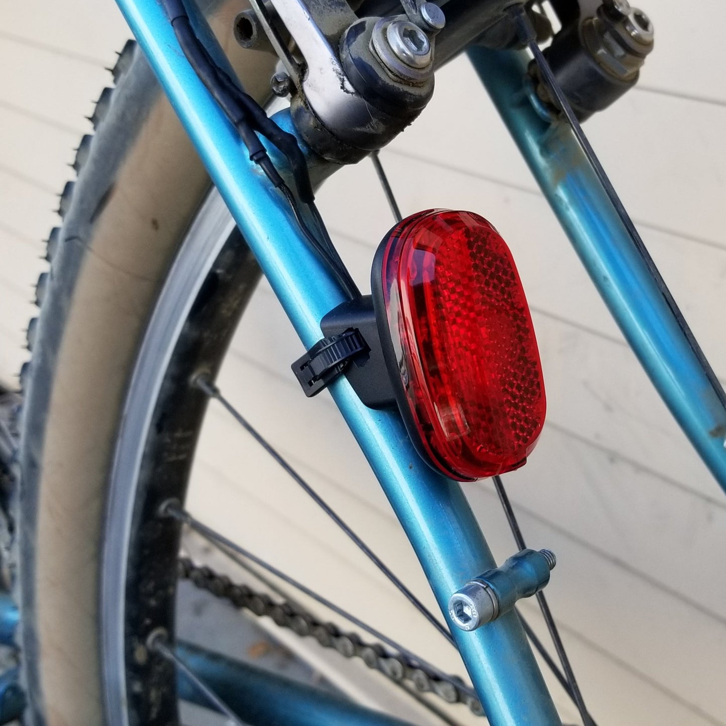 Busch & Müller SecuZED Plus Dyno Tail Light for Fender, Frame or Seat Post