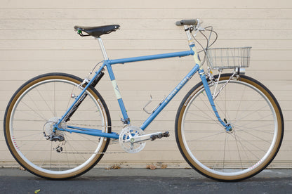 Frame - A. Homer Hilsen 2025